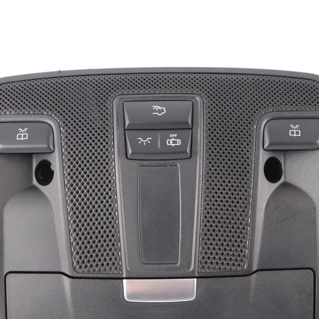 Lampka Oświetlenie Podsufitki Czarna do Mercedes W176 W246 o numerze A0009004908 Mercedes W176 W246 Lampka Oświetlenie Podsufitki Czarna - SKU A0009004908-2 - Numer Części A0009004908