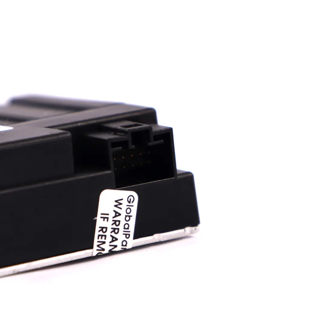 Kraftstoffpumpenmodul Mercedes W205 Steuergerät ECU für mit Teilenummer A0009006007 Kraftstoffpumpenmodul Mercedes W205 Steuergerät ECU - SKU A0009006007 - Teilenummer A0009006007