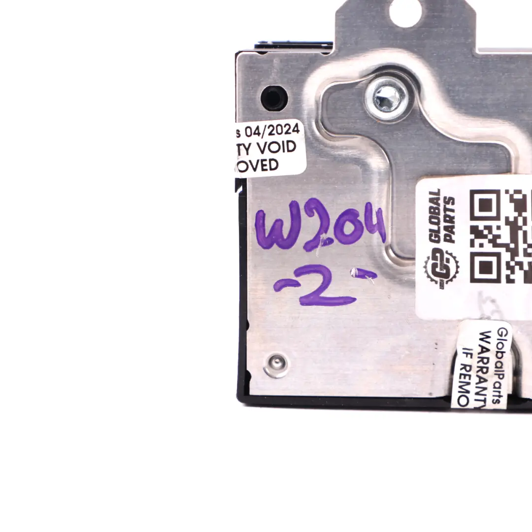 Module Mercedes W204 Fuel Pump Control Module Unit to with Part number A0009006100 Module Mercedes W204 Fuel Pump Control Module Unit - SKU A0009006100 - Part number A0009006100