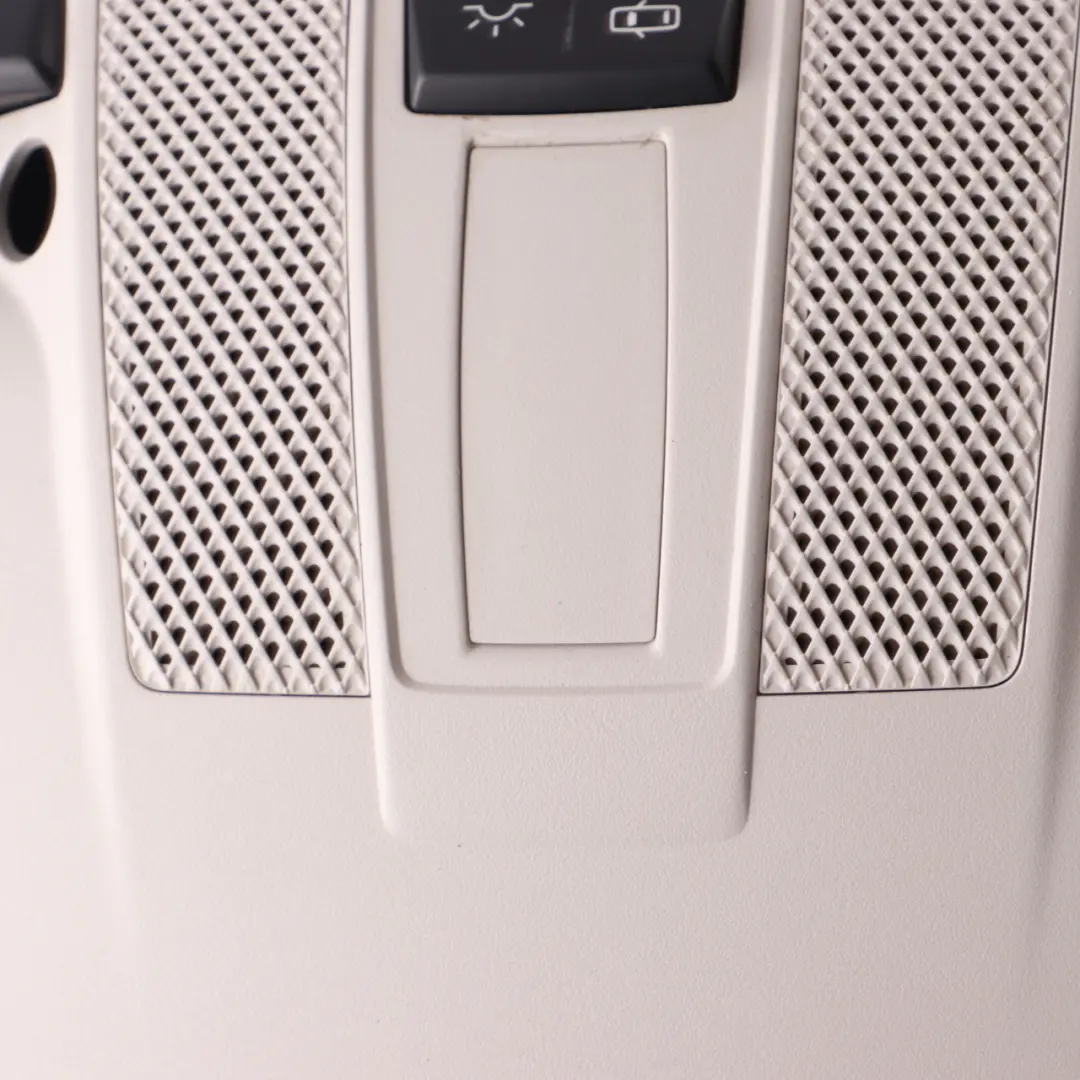 Mercedes W176 Lampka Podsufitki Oświetlenie Panel Przód Beżowy - SKU A0009006603-1 - Numer Części A0009006603