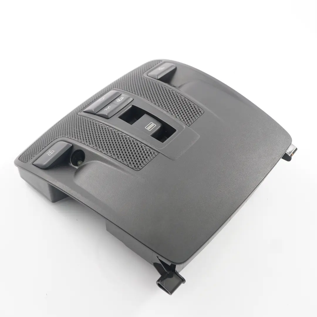  Feu toit Mercedes W176 W246 Lampe de lecture avant Panneau intérieur - SKU A0009006803 - Numéro de pièce A0009006803