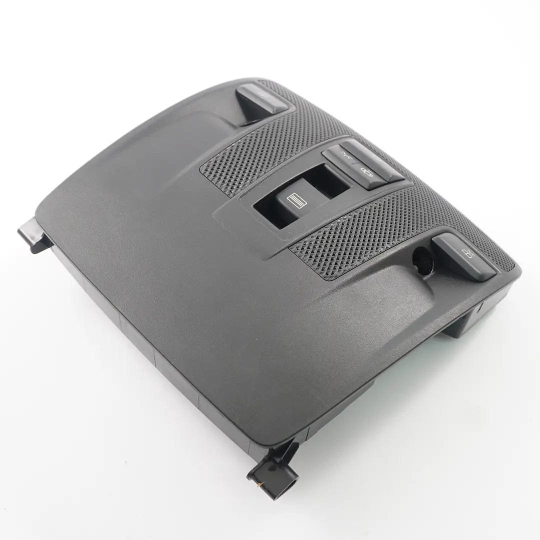Feu toit Mercedes W176 W246 Lampe de lecture avant Panneau intérieur pour à propos du numéro de pièce A0009006803 Feu toit Mercedes W176 W246 Lampe de lecture avant Panneau intérieur - SKU A0009006803 - Numéro de pièce A0009006803