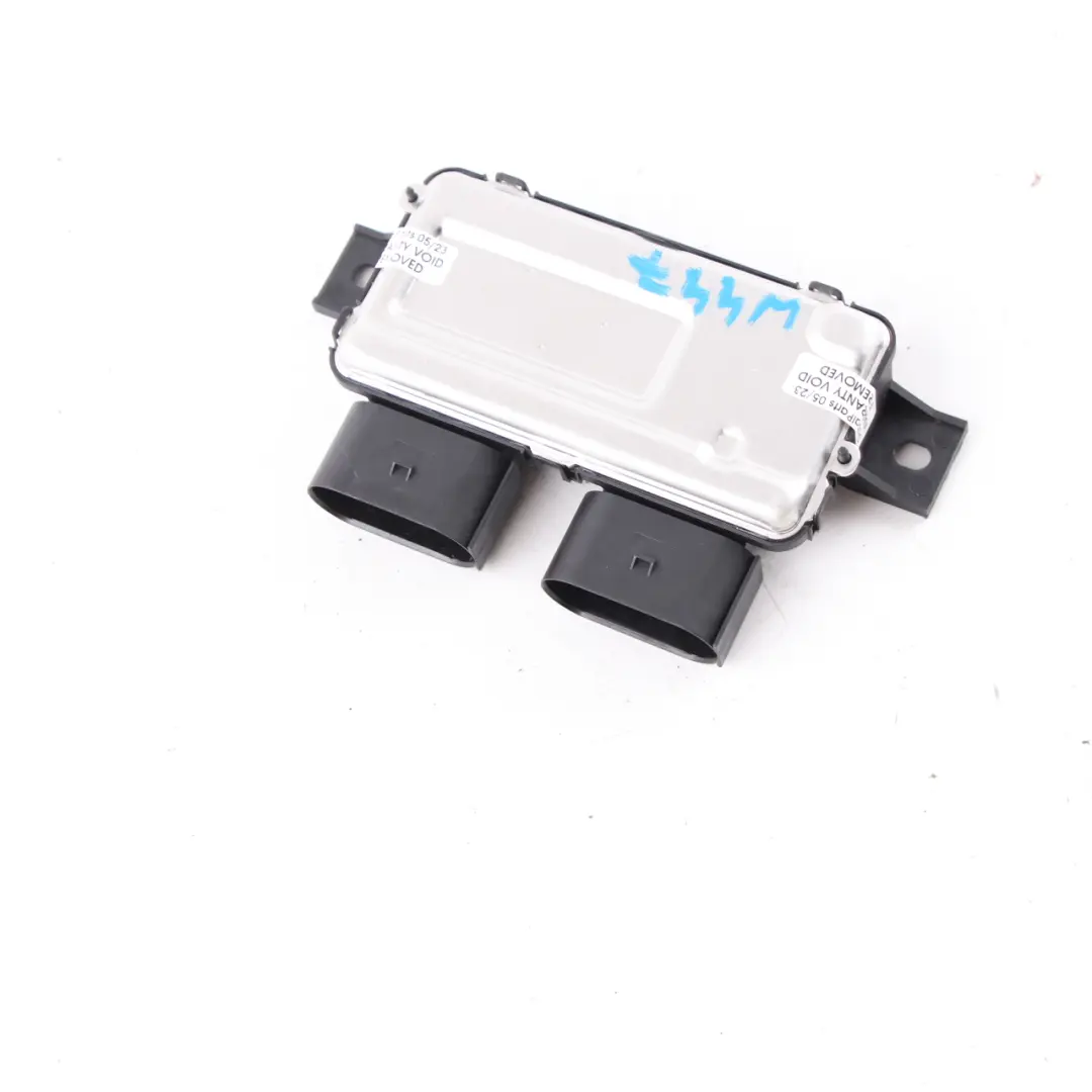 W907 Module Commande Pompe Carburant ECU pour Mercedes W177 W247 W447 à propos du numéro de pièce A0009008214 Mercedes W177 W247 W447 W907 Module Commande Pompe Carburant ECU - SKU A0009008214 - Numéro de pièce A0009008214