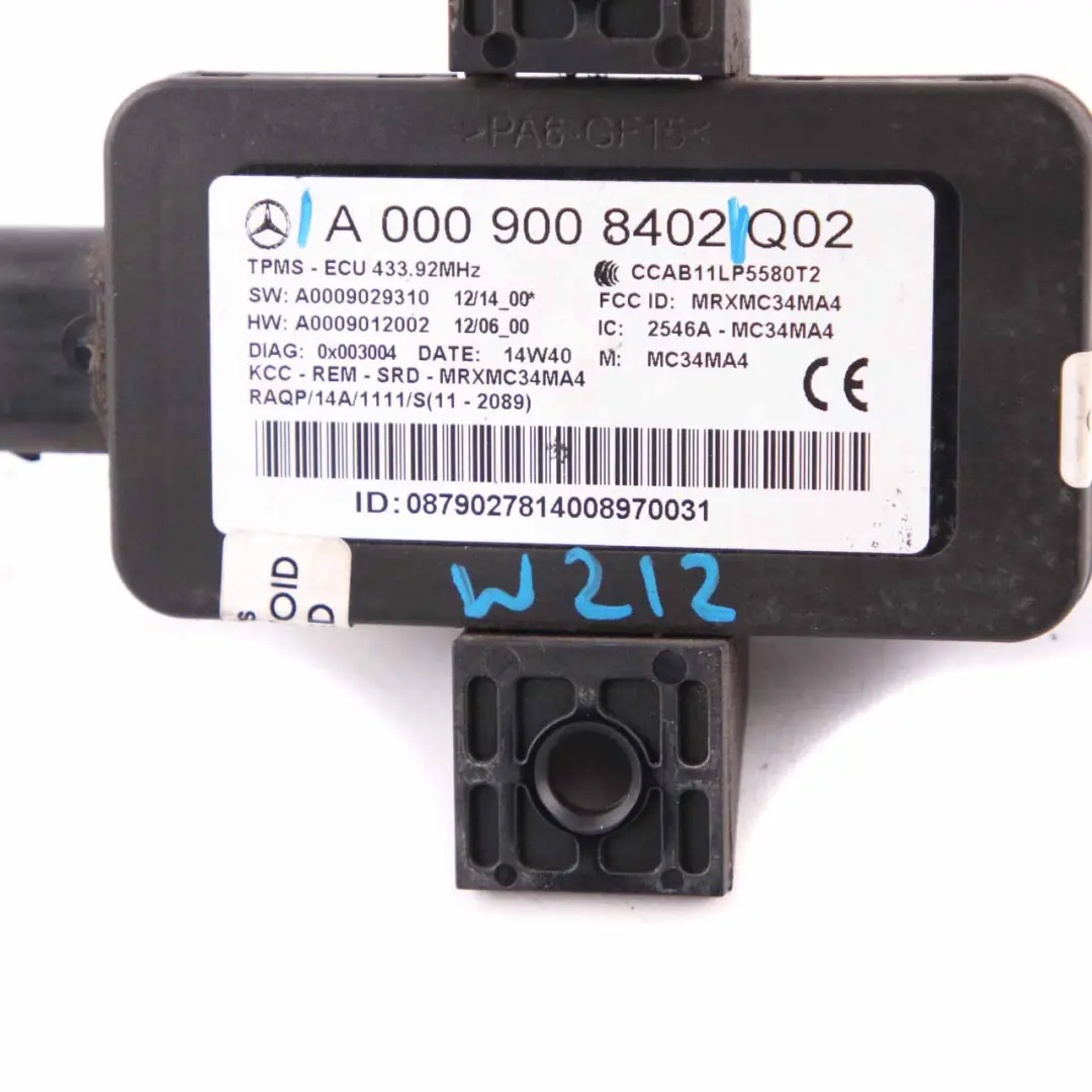 Módulo Control Monitor Presión Neumáticos para Mercedes W204 W176 W212 con número de pieza A0009008402 Mercedes W204 W176 W212 Módulo Control Monitor Presión Neumáticos - SKU A0009008402 - Número de pieza A0009008402