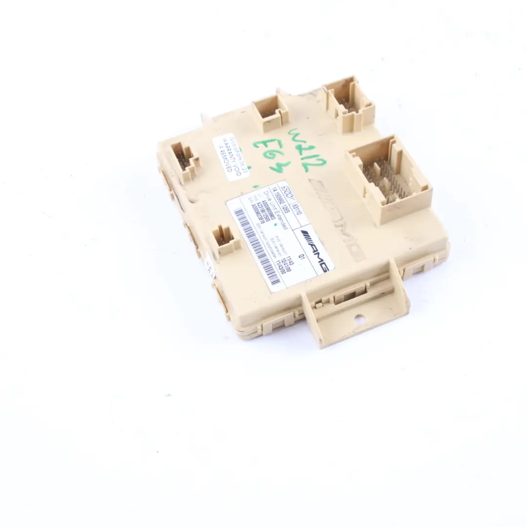 Antriebseinheit Erweitertes Steuermodul ECU für Mercedes W212 E63 AMG mit Teilenummer A0009009903 Mercedes W212 E63 AMG Antriebseinheit Erweitertes Steuermodul ECU - SKU A0009009903 - Teilenummer A0009009903