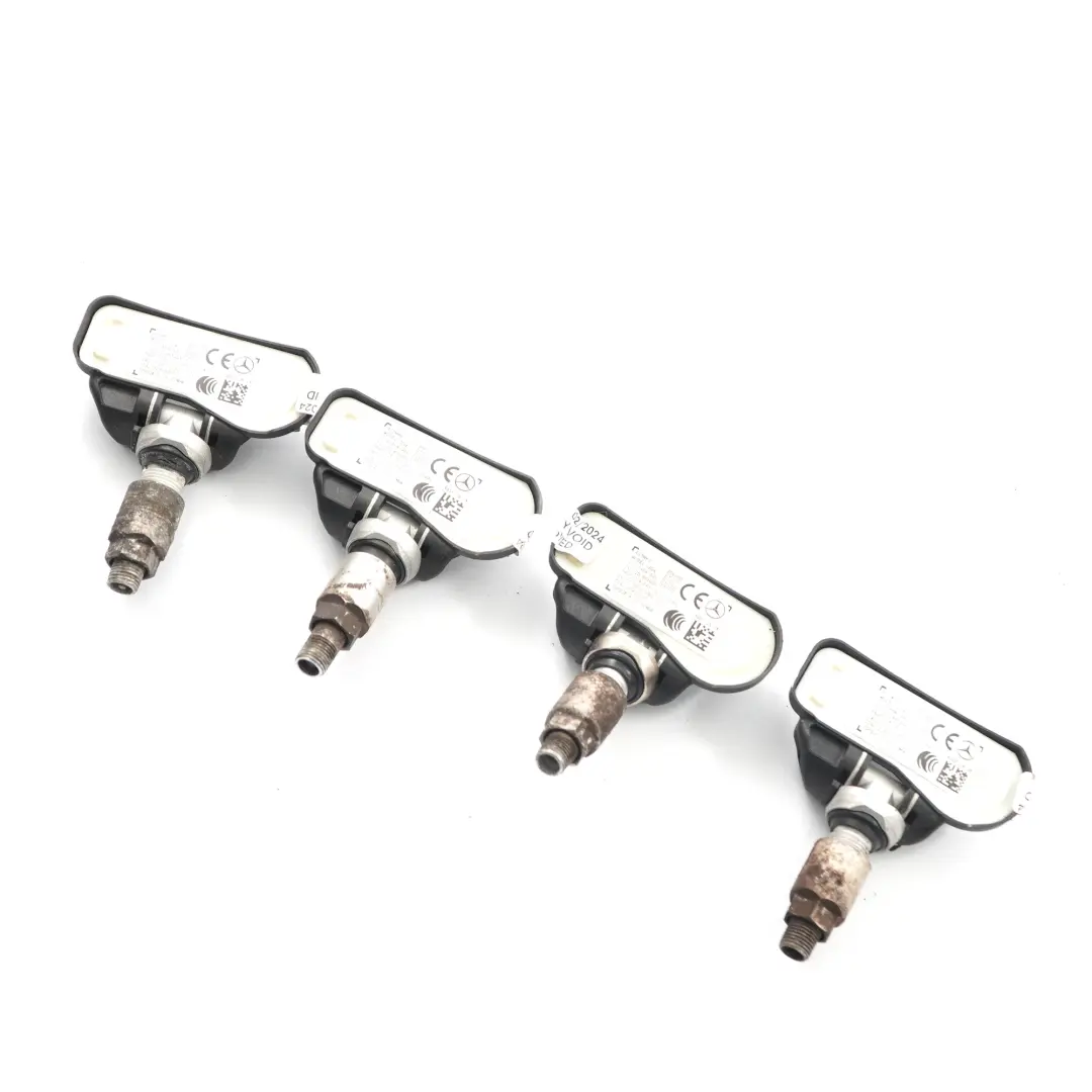 Tyre Pressure Monitoring Sensor Set Of 4 to Mercedes W205 W212 Wheel with Part number A0009050030 Mercedes W205 W212 Wheel Tyre Pressure Monitoring Sensor Set Of 4 - SKU A0009050030-1 - Part number A0009050030