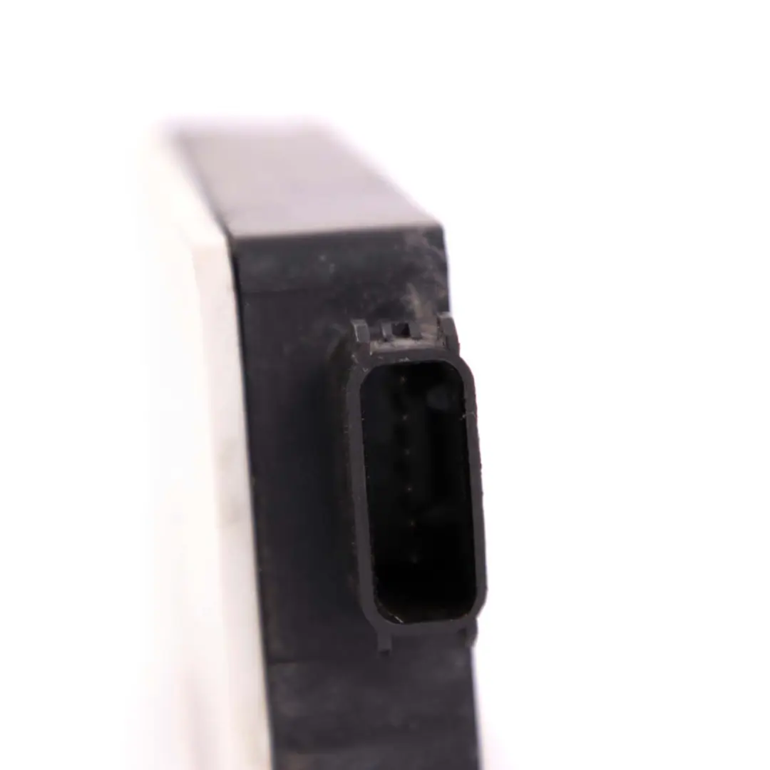 Mercedes-Benz S-Class W221 Blind Sport Radar Sensor Left Right N/O/S to with Part number A0009050110 Mercedes-Benz S-Class W221 Blind Sport Radar Sensor Left Right N/O/S - SKU A0009050110 - Part number A0009050110