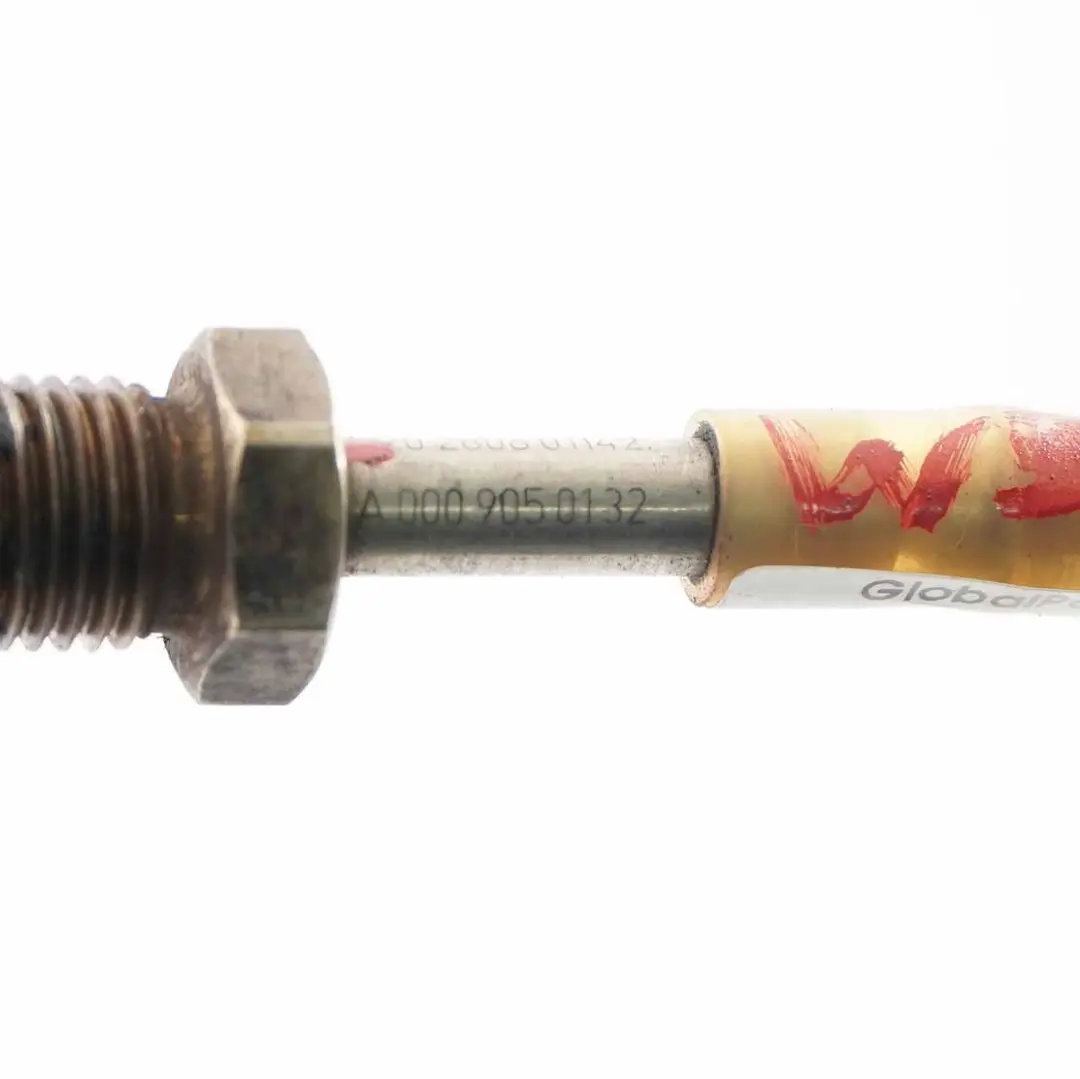 Czujnik Temperatury Spalin OM646 do Mercedes W906 o numerze A0009050132 Mercedes W906 Czujnik Temperatury Spalin OM646 - SKU A0009050132 - Numer Części A0009050132