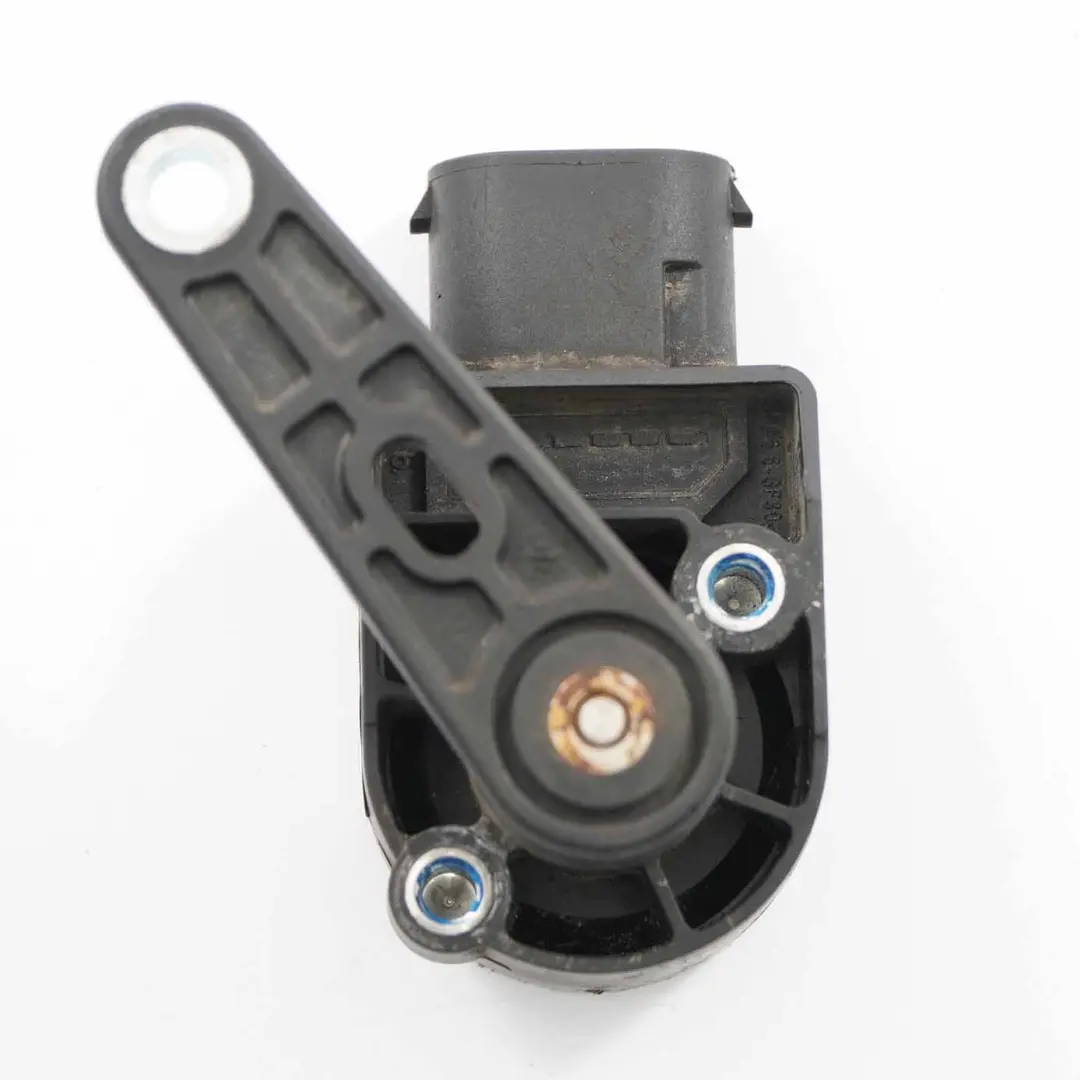 Headlamp Level Sensor Light Leveling Control Unit to Mercedes W204 with Part number A0009050201 Mercedes W204 Headlamp Level Sensor Light Leveling Control Unit - SKU A0009050201 - Part number A0009050201