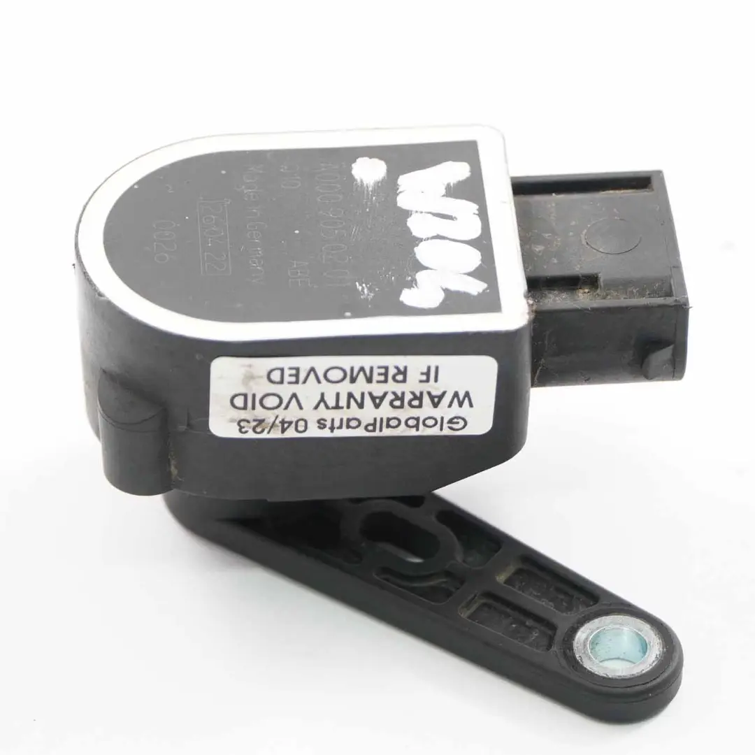 Capteur de niveau de phare Mercedes W204 Unité de contrôle pour à propos du numéro de pièce A0009050201 Capteur de niveau de phare Mercedes W204 Unité de contrôle - SKU A0009050201 - Numéro de pièce A0009050201
