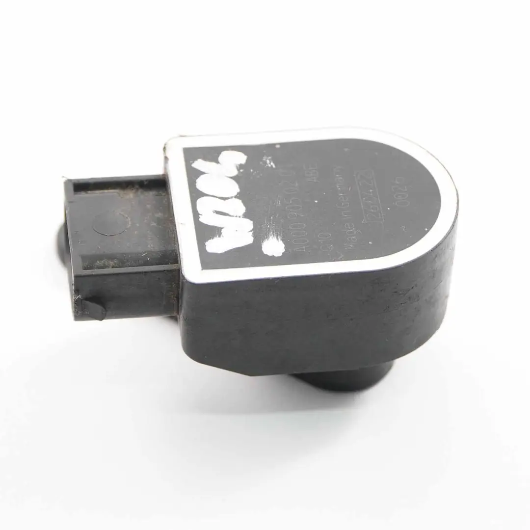 Sensor de nivel de faros Mercedes W204 Unidad de nivelación para con número de pieza A0009050201 Sensor de nivel de faros Mercedes W204 Unidad de nivelación - SKU A0009050201 - Número de pieza A0009050201