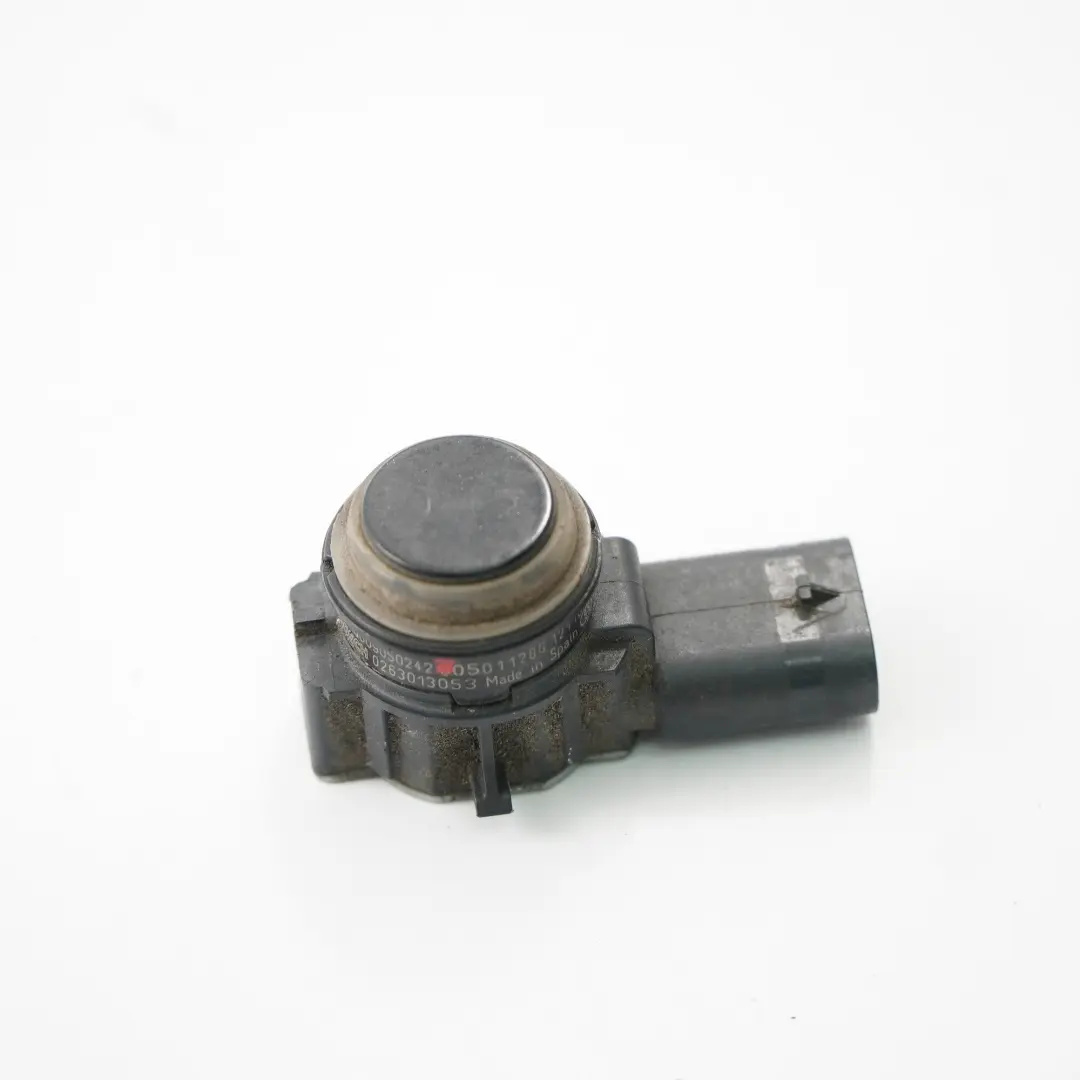 Pare-chocs avant Capteur de stationnement PDC Noir pour Mercedes W176 à propos du numéro de pièce A0009050242 Mercedes W176 Pare-chocs avant Capteur de stationnement PDC Noir - SKU A0009050242-BLK - Numéro de pièce A0009050242