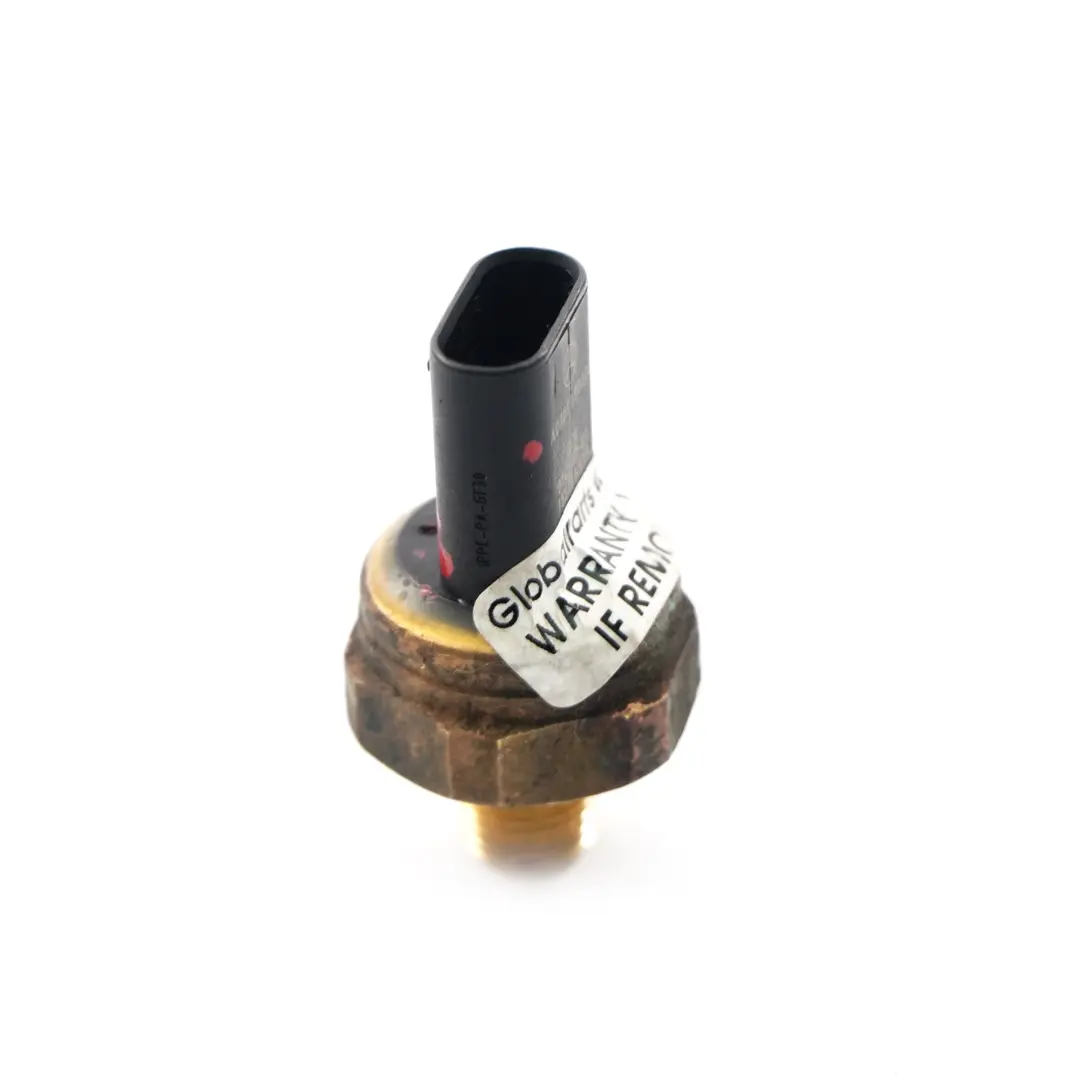 OM654 Sensor de presión de combustible para Motor diesel Mercedes W213 con número de pieza A0009050603 Motor diesel Mercedes W213 OM654 Sensor de presión de combustible - SKU A0009050603 - Número de pieza A0009050603