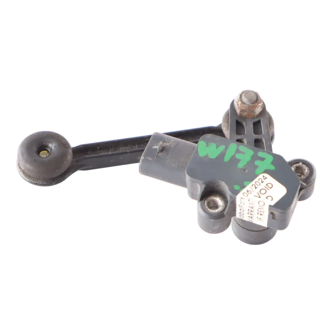 Feu avant Hauteur Angle Niveau Gauche Droite Capteur pour Mercedes W177 à propos du numéro de pièce A0009050908 Mercedes W177 Feu avant Hauteur Angle Niveau Gauche Droite Capteur - SKU A0009050908 - Numéro de pièce A0009050908