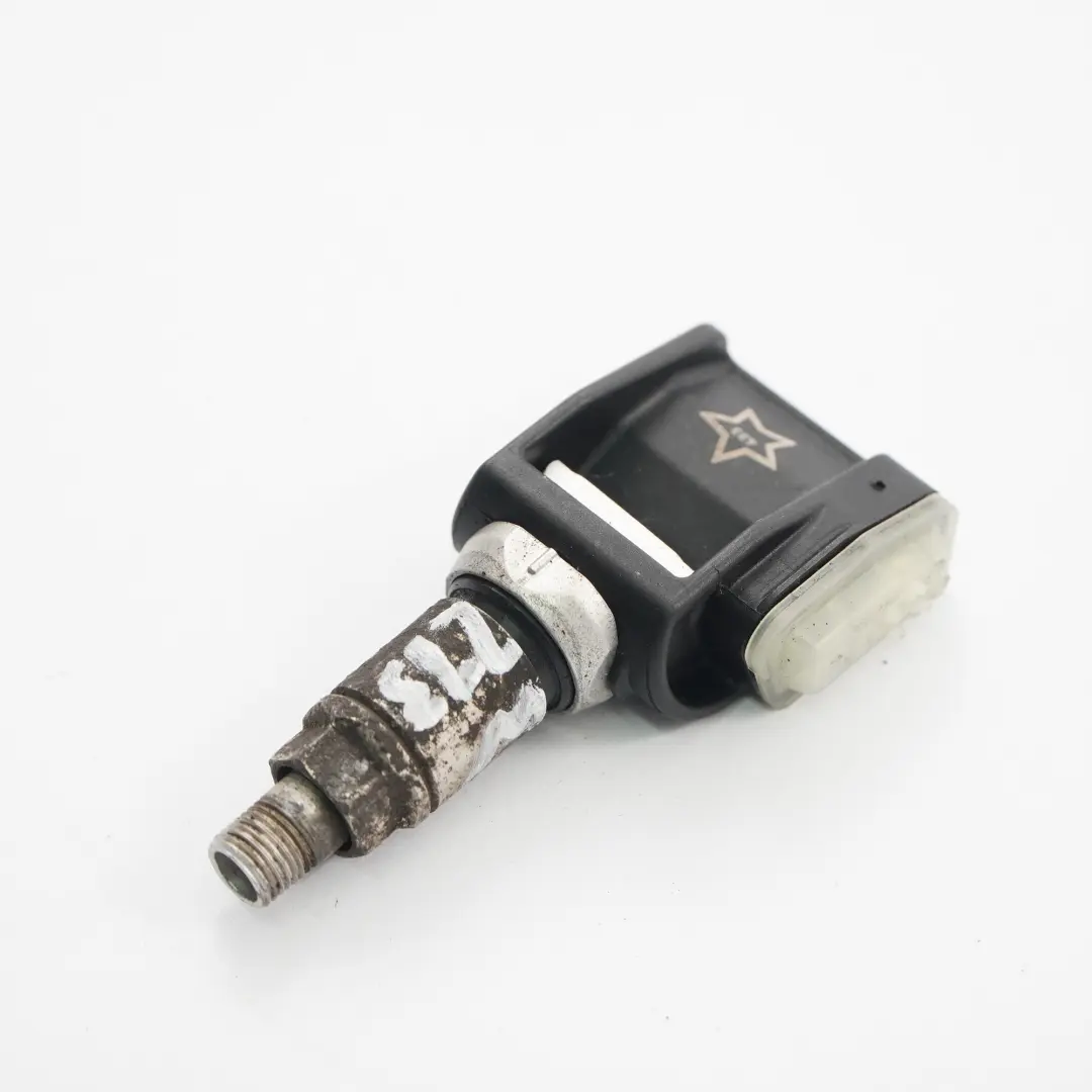 TPMS Czujnik Ciśnienia Opon Przód Tył do Mercedes W213 W238 o numerze A0009052102 Mercedes W213 W238 TPMS Czujnik Ciśnienia Opon Przód Tył - SKU A0009052102 - Numer Części A0009052102