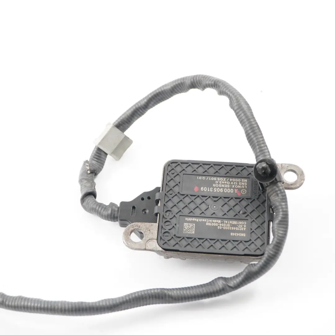 OM608 Czujnik NOX Sonda Lambda do Mercedes C118 W177 W205 W447 o numerze A0009053109 Mercedes C118 W177 W205 W447 OM608 Czujnik NOX Sonda Lambda - SKU A0009053109 - Numer Części A0009053109