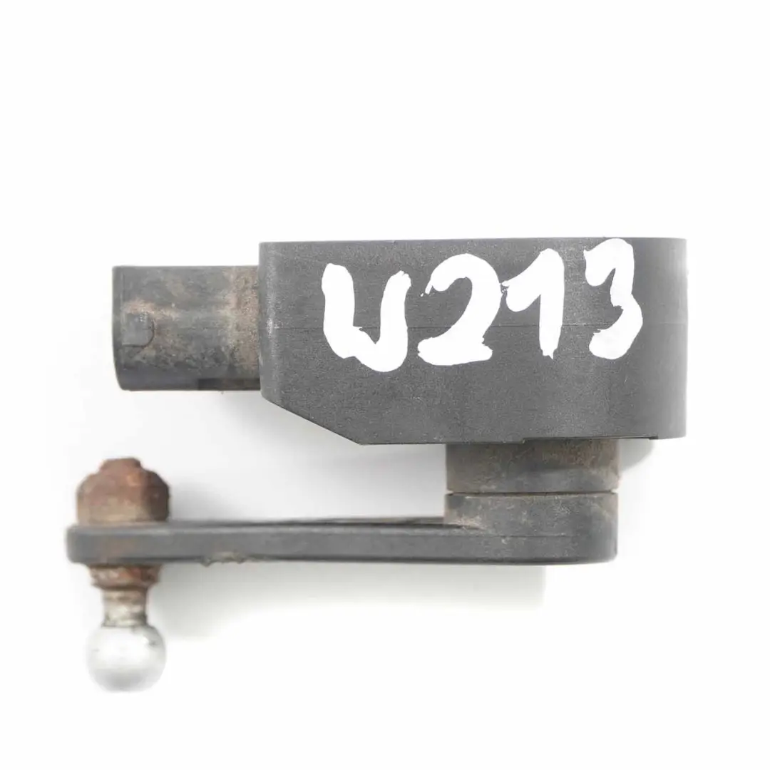 Scheinwerfer Licht Höhe Sensor Steuergerät für Mercedes W213 W205 mit Teilenummer A0009053704 Mercedes W213 W205 Scheinwerfer Licht Höhe Sensor Steuergerät - SKU A0009053704 - Teilenummer A0009053704