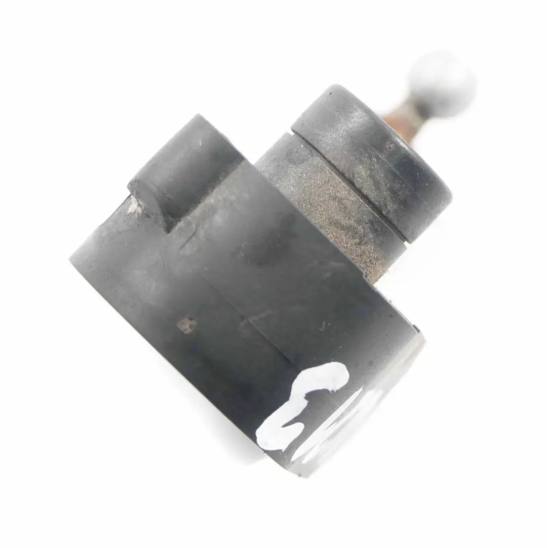 Capteur de niveau de hauteur des phares pour Mercedes W213 W205 à propos du numéro de pièce A0009053704 Mercedes W213 W205 Capteur de niveau de hauteur des phares - SKU A0009053704 - Numéro de pièce A0009053704