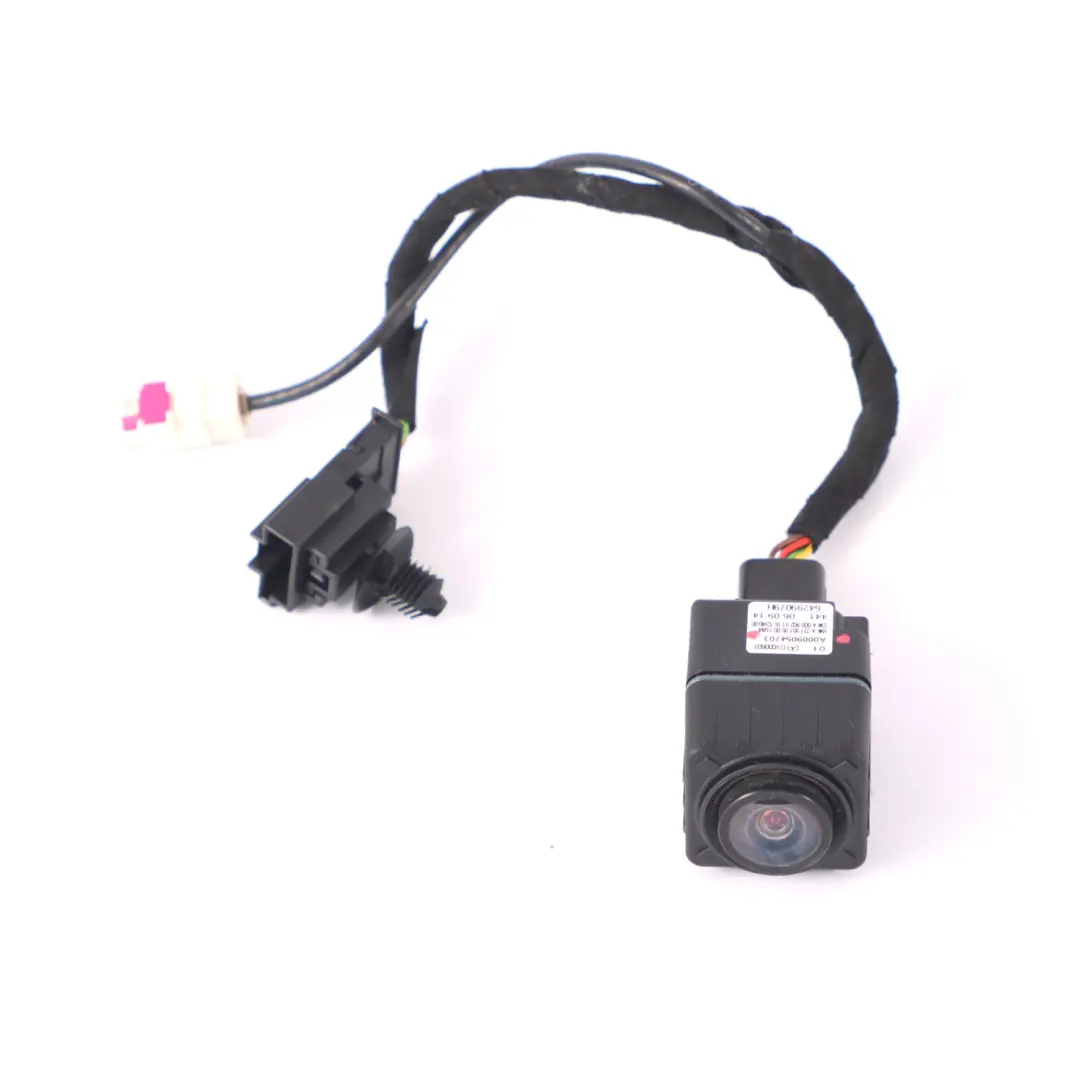 Kamera Cofania Pokrywa Bagażnika do Mercedes W246 o numerze A0009054703 Mercedes W246 Kamera Cofania Pokrywa Bagażnika - SKU A0009054703 - Numer Części A0009054703