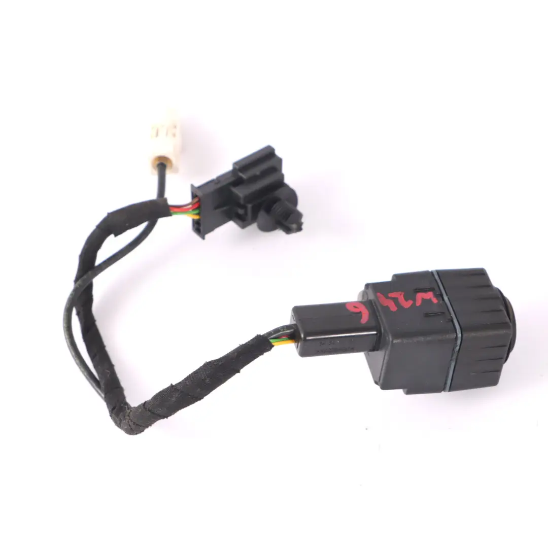  Cámara marcha atrás Mercedes W246 Cámara marcha atrás Tapa maletero - SKU A0009054703 - Número de pieza A0009054703