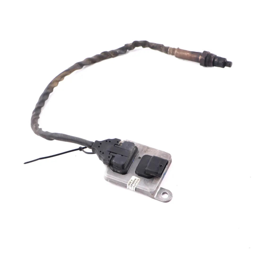 NOX Sensor 5WK96681 A0009050008 to Mercedes W204 W212 C207 A207 C218 with Part number A0009055100 Mercedes W204 W212 C207 A207 C218 NOX Sensor 5WK96681 A0009050008 - SKU A0009055100 - Part number A0009055100