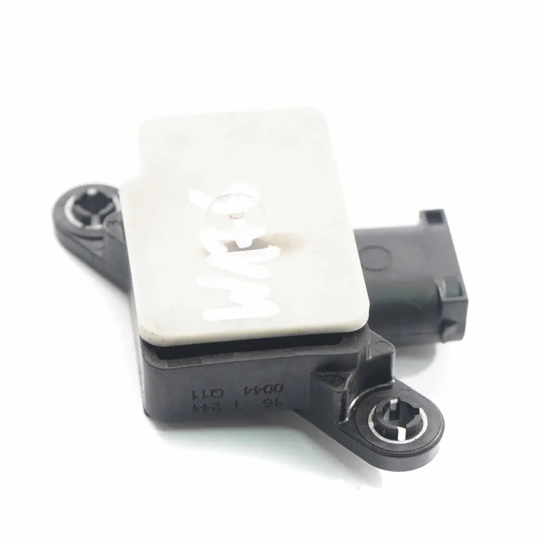 Sensor de recorrido de la transmisión manual para Mercedes W176 W246 con número de pieza A0009056300 Mercedes W176 W246 Sensor de recorrido de la transmisión manual - SKU A0009056300 - Número de pieza A0009056300