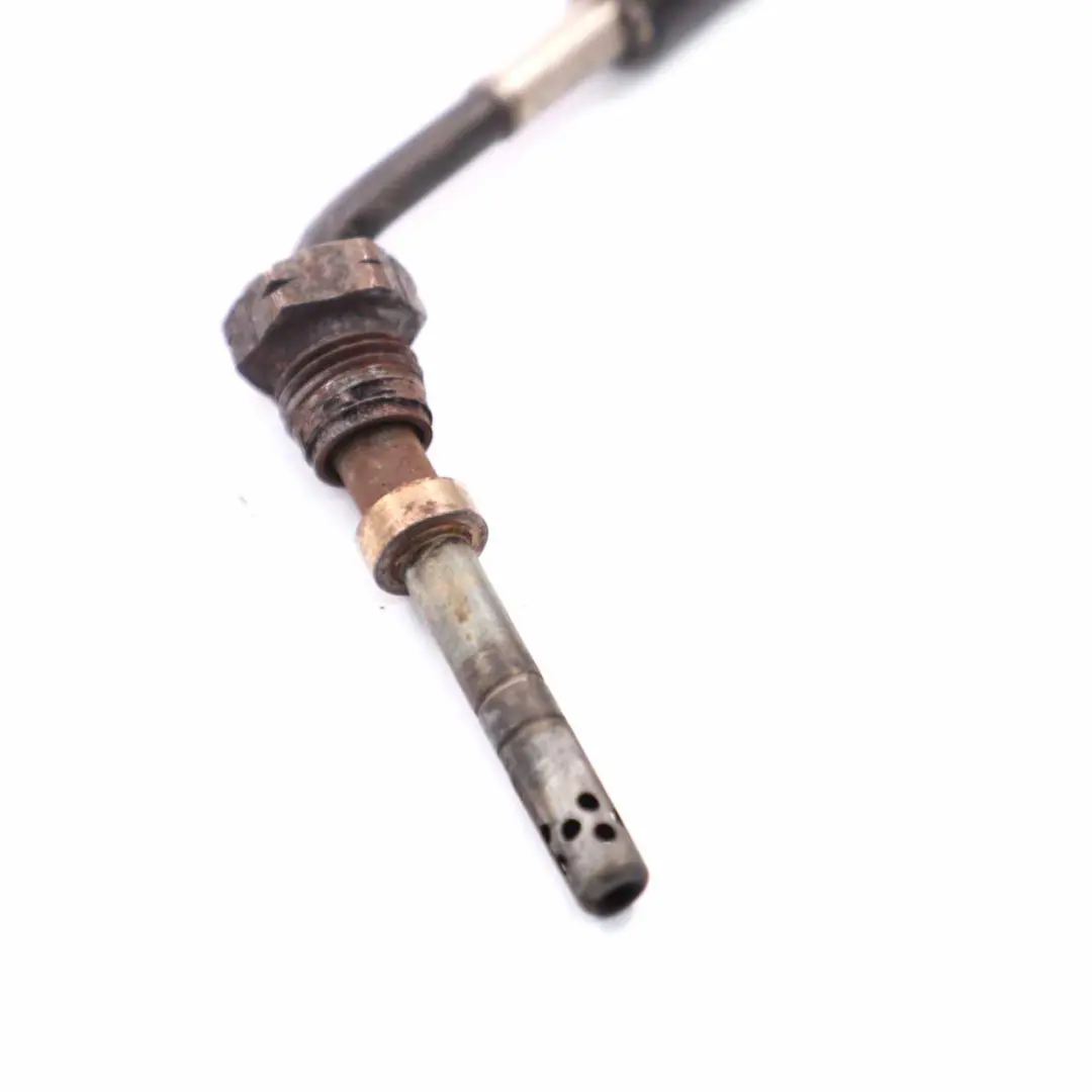 OM651 Sensore temperatura gas di scarico diesel per Mercedes W212 con numero di parte A0009056404 Mercedes W212 OM651 Sensore temperatura gas di scarico diesel - SKU A0009056404 - Numero di parte A0009056404