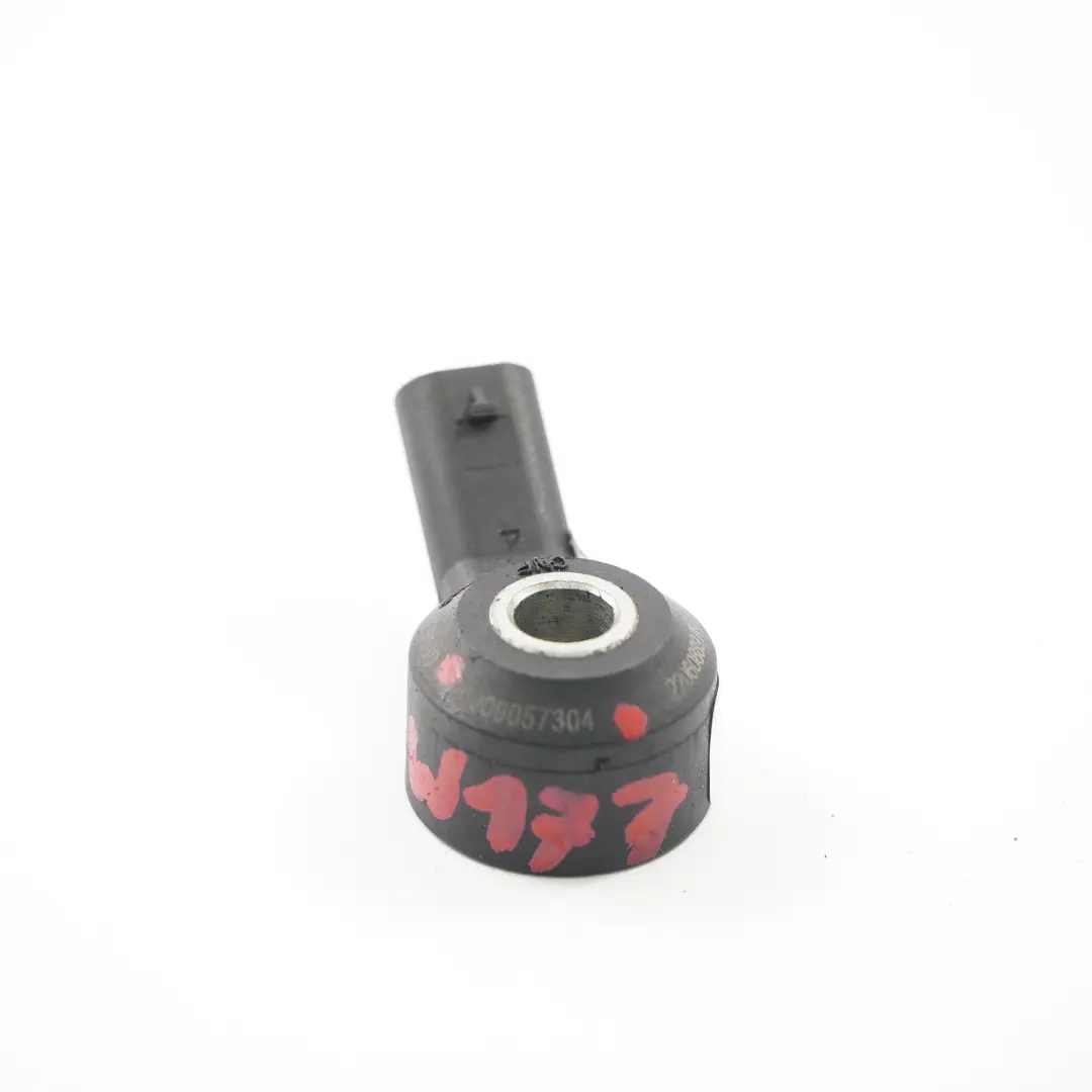Mercedes W177 M282 Motor gasolina Sensor picado cárter - SKU A0009057304 - Número de pieza A0009057304
