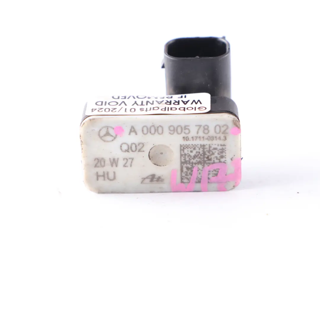 Capteur d'impact Unité d'accélération pour Mercedes C118 W177 W205 W247 à propos du numéro de pièce A0009057802 Mercedes C118 W177 W205 W247 Capteur d'impact Unité d'accélération - SKU A0009057802 - Numéro de pièce A0009057802