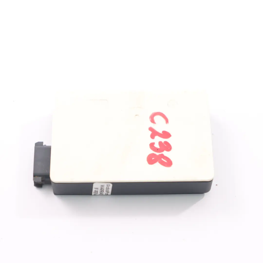 Radar Czujnik Sensor Distronic Tył Lewy Prawy do Mercedes C238 o numerze A0009057908 Mercedes C238 Radar Czujnik Sensor Distronic Tył Lewy Prawy - SKU A0009057908 - Numer Części A0009057908