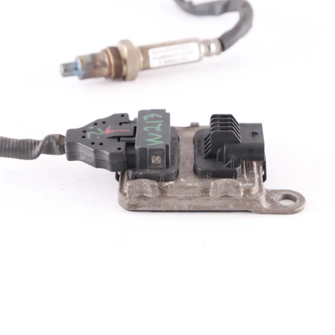 NOX Sonde Mercedes W205 W213 W906 W247 Lambda Sauerstoffsonde A0009057803 für mit Teilenummer A0009058011 NOX Sonde Mercedes W205 W213 W906 W247 Lambda Sauerstoffsonde A0009057803 - SKU A0009058011 - Teilenummer A0009058011