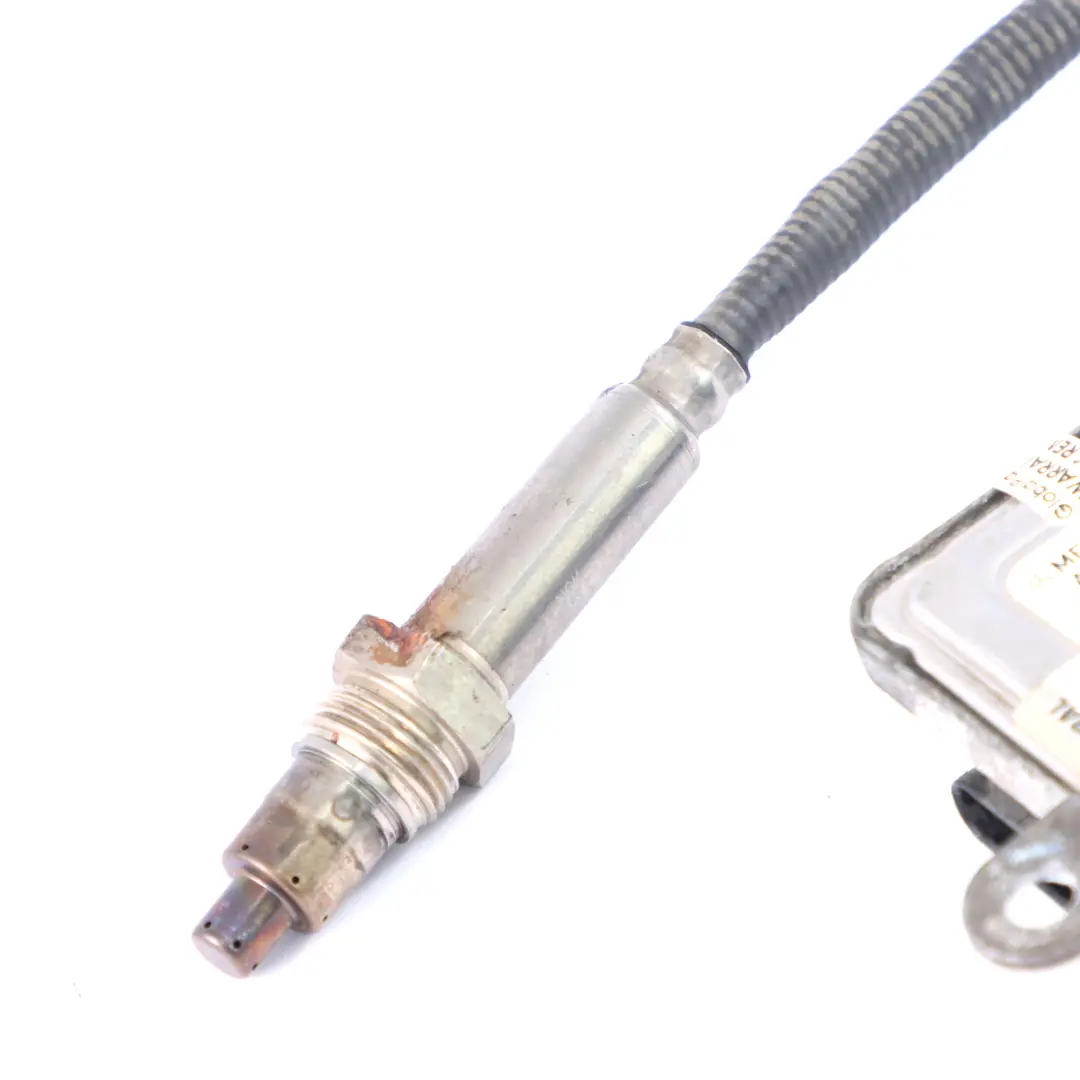 Knox Sensor Mercedes X253 GLC 220d Exhaust Nitrogen Oxide Sensor to with Part number A0009058411 Knox Sensor Mercedes X253 GLC 220d Exhaust Nitrogen Oxide Sensor - SKU A0009058411 - Part number A0009058411