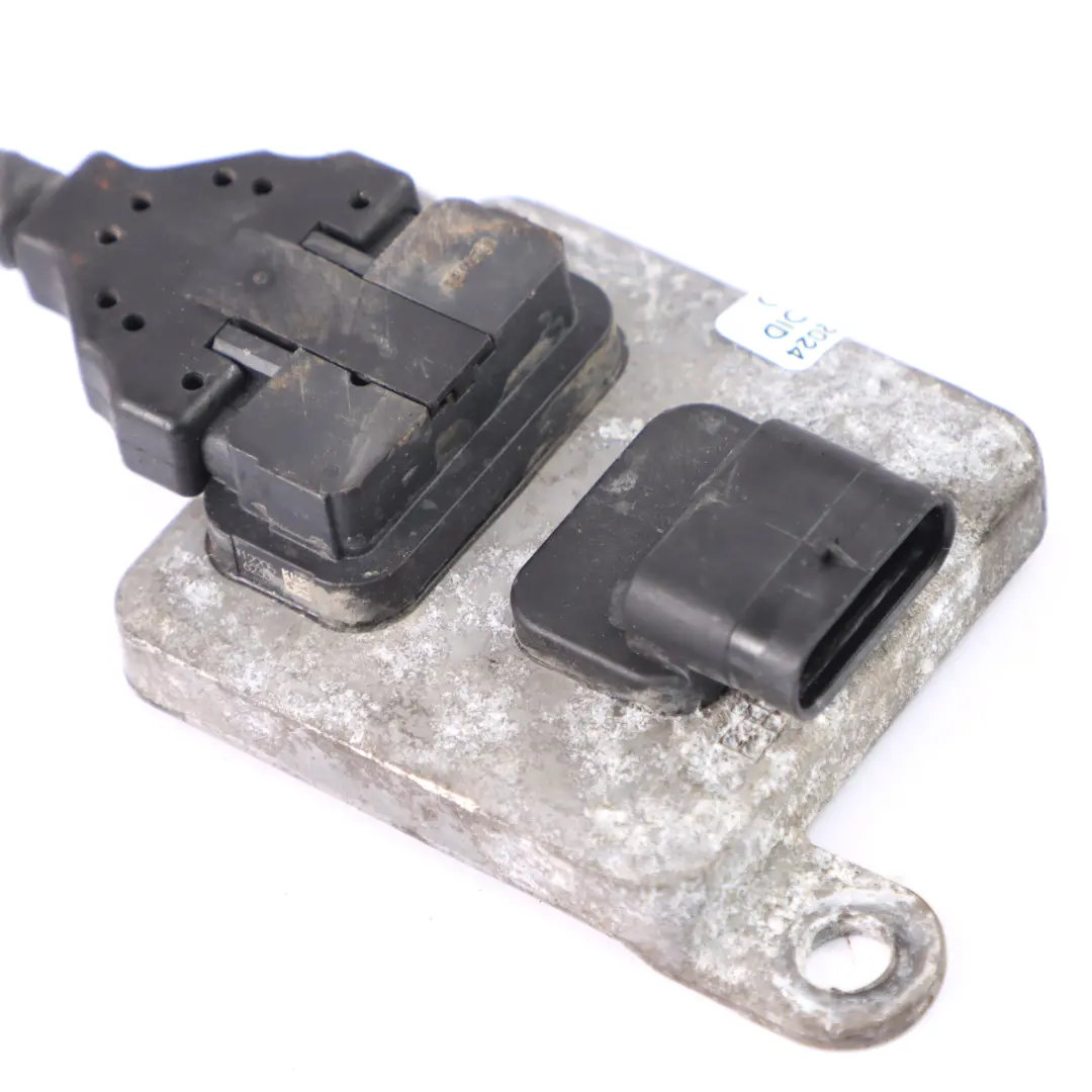 Knox Sensor Mercedes X253 GLC 220d de óxido de nitrógeno de escape para con número de pieza A0009058411 Knox Sensor Mercedes X253 GLC 220d de óxido de nitrógeno de escape - SKU A0009058411 - Número de pieza A0009058411