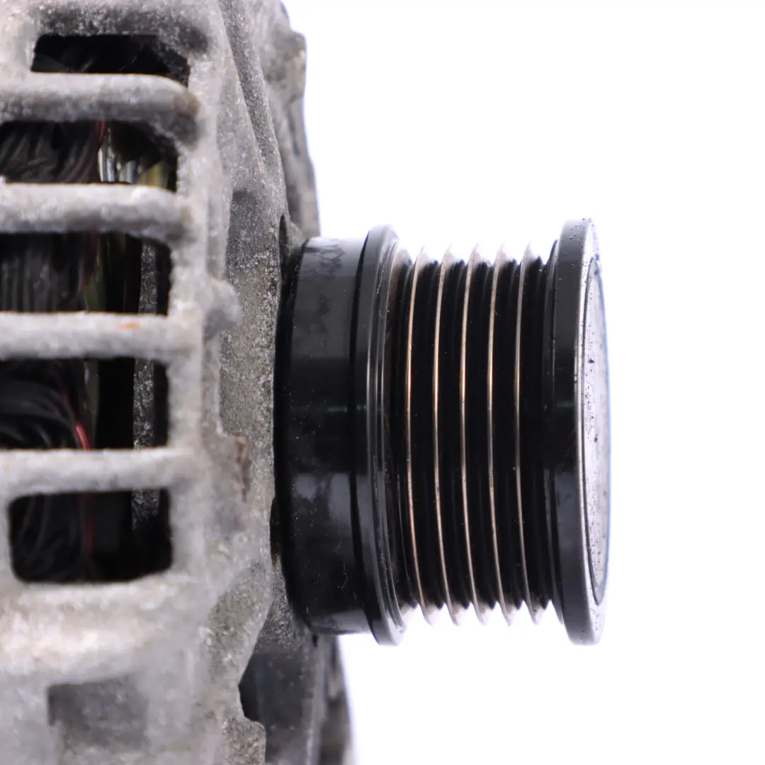 Alternator Mercedes W212 W447 X253 C238 Petrol M274 150A Bosch to with Part number A0009060922 Alternator Mercedes W212 W447 X253 C238 Petrol M274 150A Bosch - SKU A0009060922 - Part number A0009060922