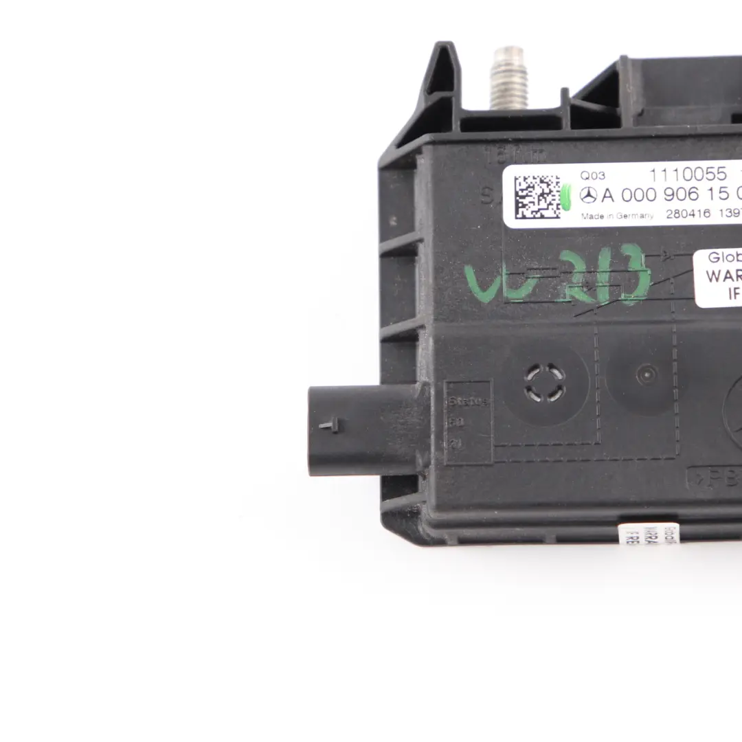 W218 Collier fixation de batterie positif pour Mercedes W212 W213 W205 à propos du numéro de pièce A0009061505 Mercedes W212 W213 W205 W218 Collier fixation de batterie positif - SKU A0009061505 - Numéro de pièce A0009061505