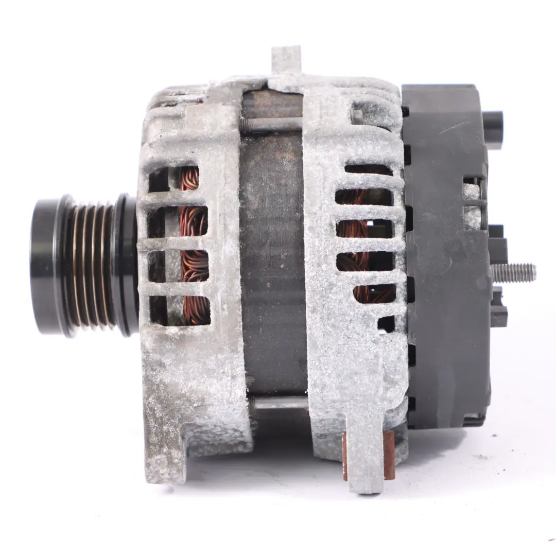 Alternatore Generatore Bosch M270 Benzina per Mercedes W176 W242 W246 con numero di parte A0009061903 Mercedes W176 W242 W246 Alternatore Generatore Bosch M270 Benzina - SKU A0009061903 - Numero di parte A0009061903