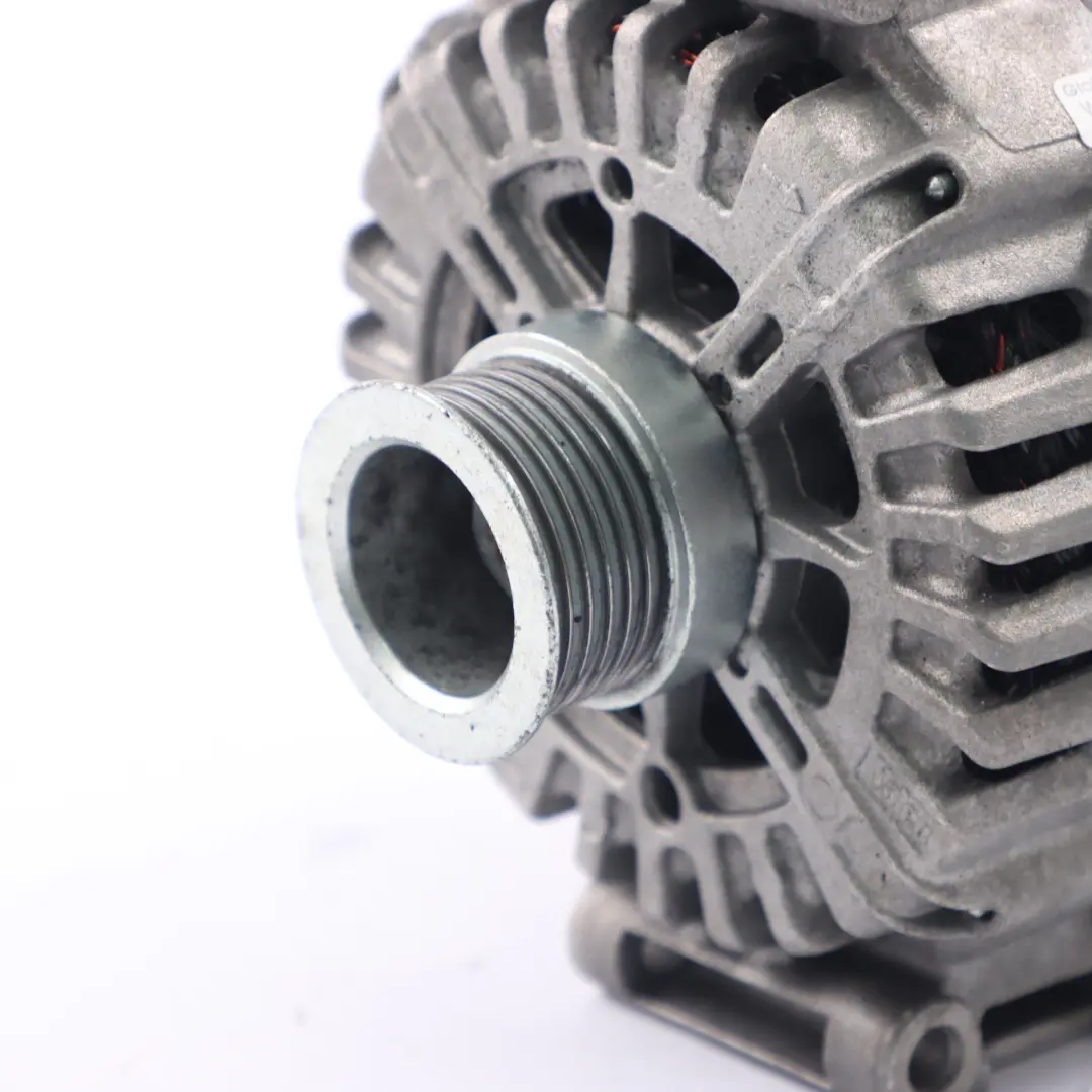  Alternator Generator Mercedes W207 W212 W906 Engine Diesel 200A 14V LRA03818 - SKU A0009062822 - Part number A0009062822
