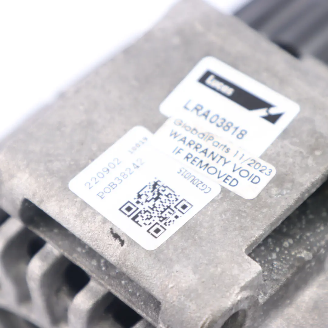 W207 W212 W906 Alternator do Mercedes o numerze A0009062822 Mercedes W207 W212 W906 Alternator - SKU A0009062822 - Numer Części A0009062822