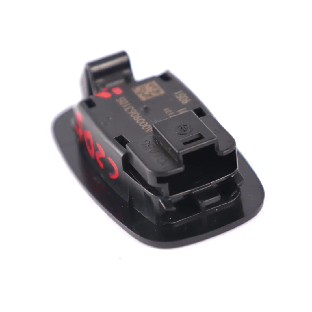 Dolne Lampka Deski Rozdzielczej Prawe Lewa do Mercedes C205 o numerze A0009063105 Mercedes C205 Dolne Lampka Deski Rozdzielczej Prawe Lewa - SKU A0009063105-1 - Numer Części A0009063105