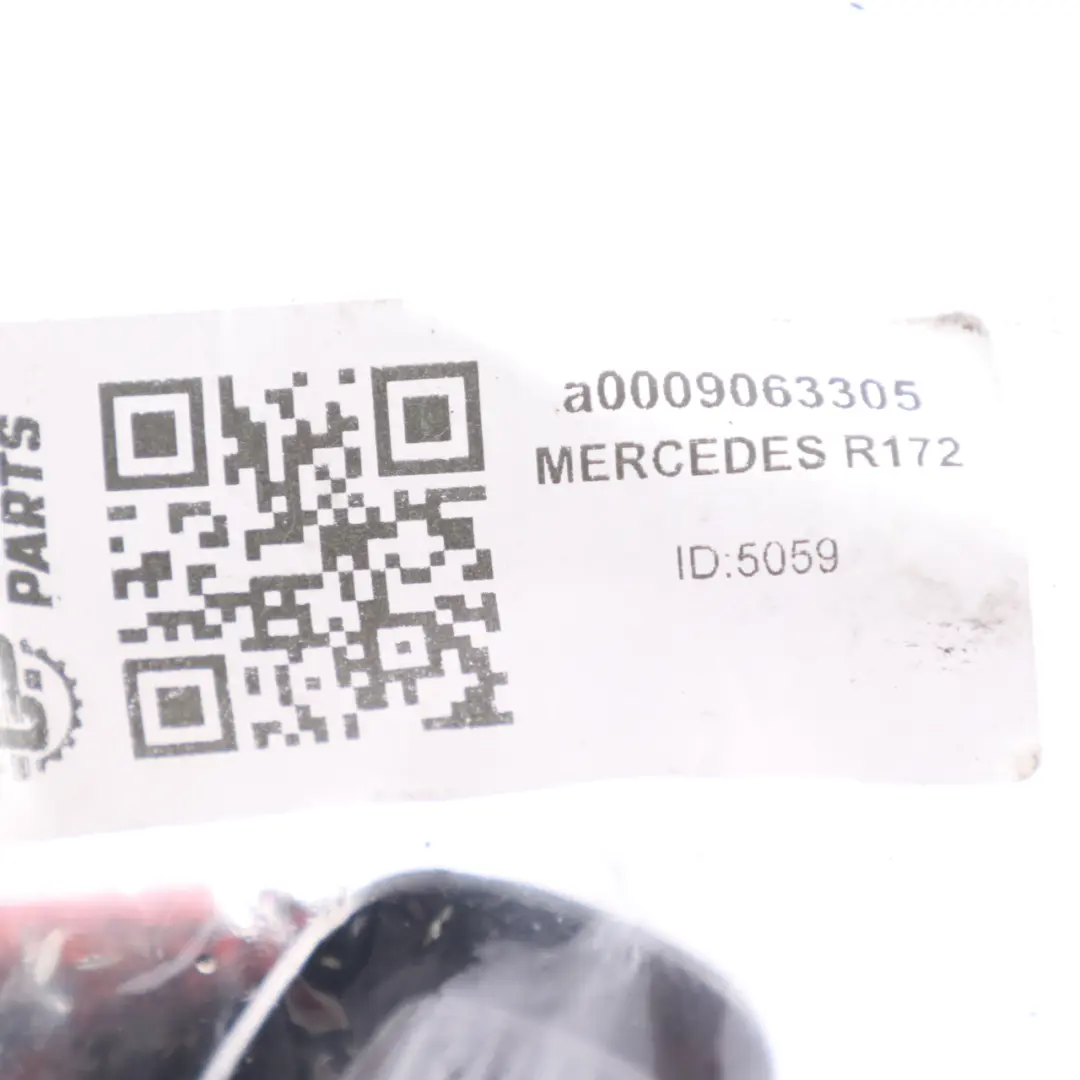 Mercedes-Benz R172 Lampada interna vano piedi anteriore per con numero di parte a0009063305 Mercedes-Benz R172 Lampada interna vano piedi anteriore - SKU a0009063305 - Numero di parte a0009063305