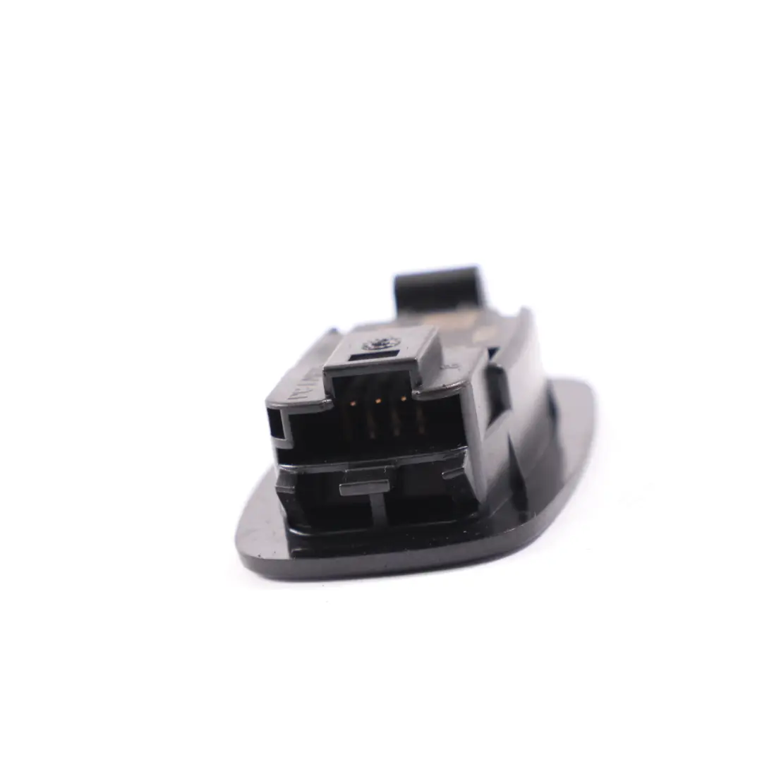 Mercedes-Benz R172 Lampe intérieure de l'habitacle avant pour à propos du numéro de pièce a0009063305 Mercedes-Benz R172 Lampe intérieure de l'habitacle avant - SKU a0009063305 - Numéro de pièce a0009063305