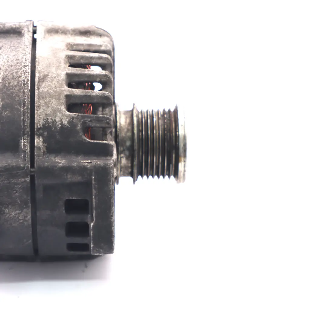  Alternador Mercedes W205 Motor Diesel M626 14V/200A Valeo - SKU A0009063701 - Número de pieza A0009063701