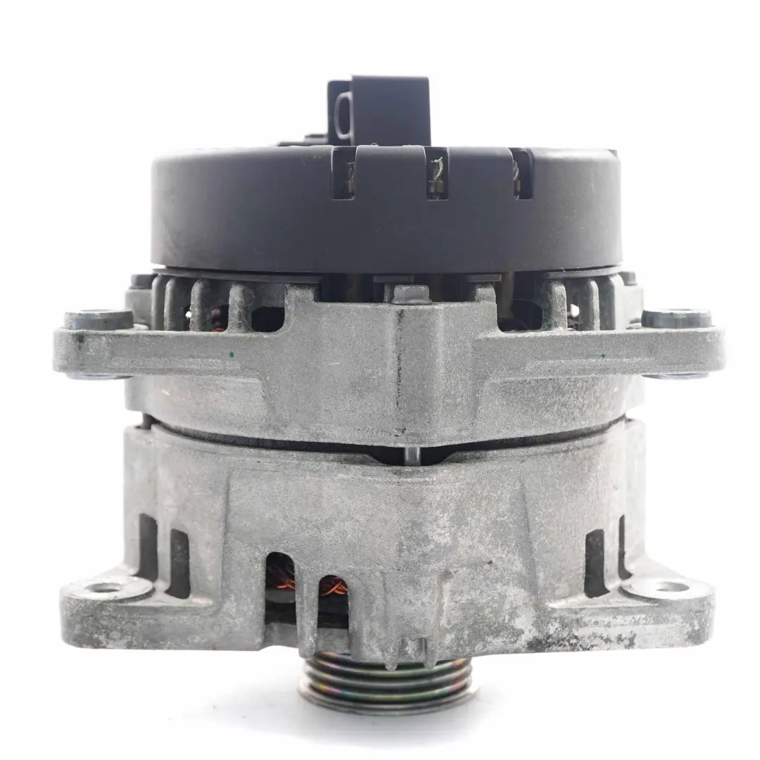  Alternador Generador Mercedes W205 W213 Motor Diesel Valeo 200A - SKU A0009063903 - Número de pieza A0009063903
