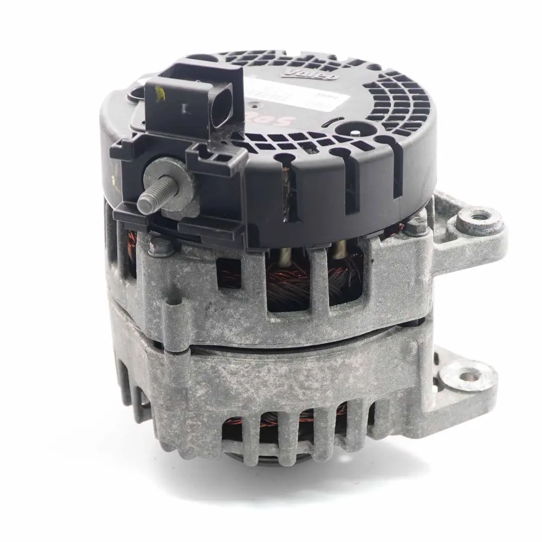  Alternateur Générateur Mercedes W205 W213 Diesel Engine Valeo 200A - SKU A0009063903 - Numéro de pièce A0009063903