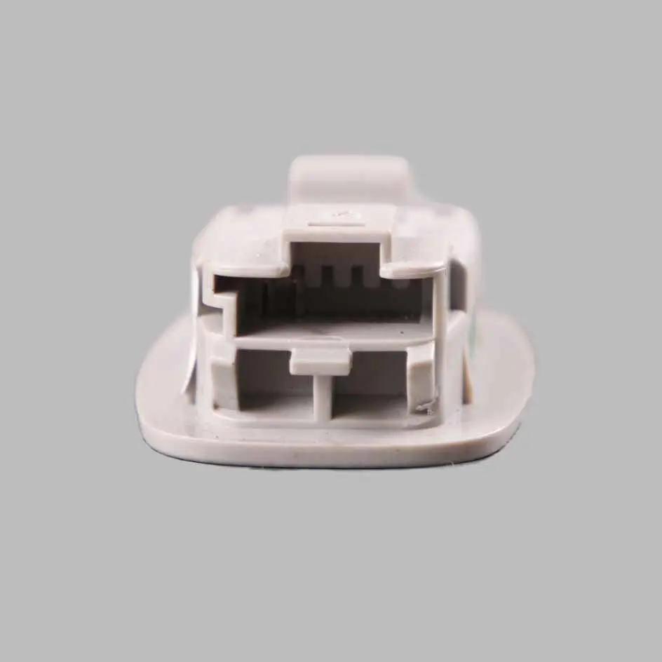 Lampka Podsufitki Oświetlenie Wnętrza do Mercedes W205 W213 o numerze A0009064306 Mercedes W205 W213 Lampka Podsufitki Oświetlenie Wnętrza - SKU A0009064306 - Numer Części A0009064306