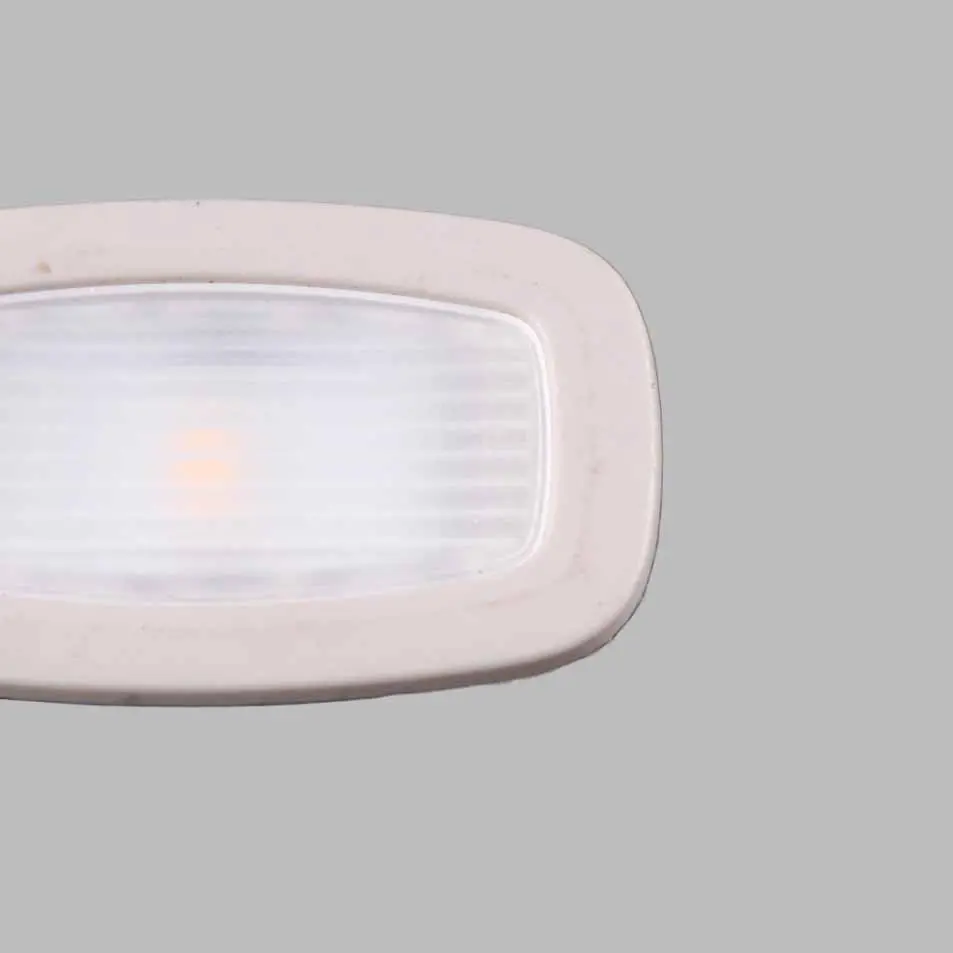 Lampe de toit Mercedes W205 W213 Lampe d'intérieur de pavillon avant pour à propos du numéro de pièce A0009064306 Lampe de toit Mercedes W205 W213 Lampe d'intérieur de pavillon avant - SKU A0009064306 - Numéro de pièce A0009064306