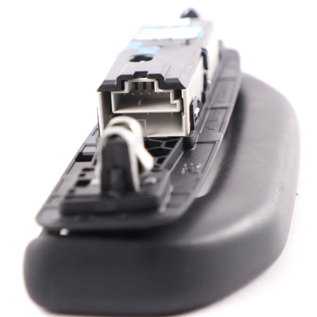 Roof Grab Mercedes W177 W247 Interior Handle Light Rear Right O/S to with Part number A0009064805 Roof Grab Mercedes W177 W247 Interior Handle Light Rear Right O/S - SKU A0009064805-1 - Part number A0009064805