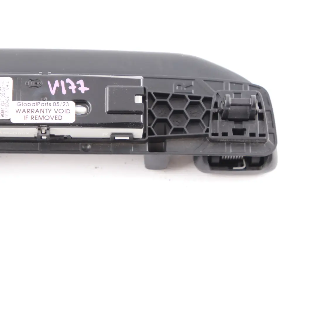 Tetto Maniglia Interna Luce Posteriore Destra Nero per Mercedes W177 W247 con numero di parte A0009064805 Mercedes W177 W247 Tetto Maniglia Interna Luce Posteriore Destra Nero - SKU A0009064805 - Numero di parte A0009064805