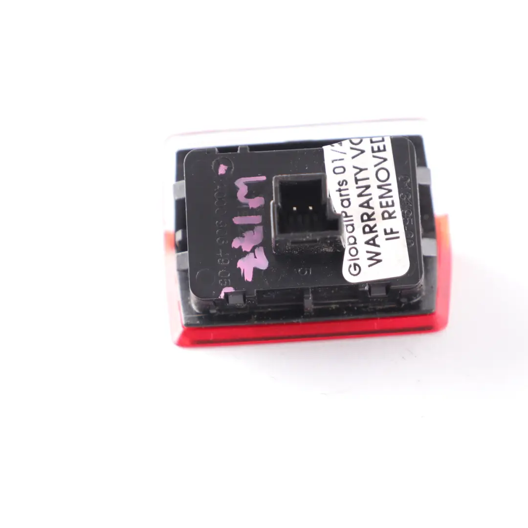 Luz del portón trasero Luz interior de la tapa maletero para Mercedes C118 W177 W247 con número de pieza A0009064905 Mercedes C118 W177 W247 Luz del portón trasero Luz interior de la tapa maletero - SKU A0009064905 - Número de pieza A0009064905