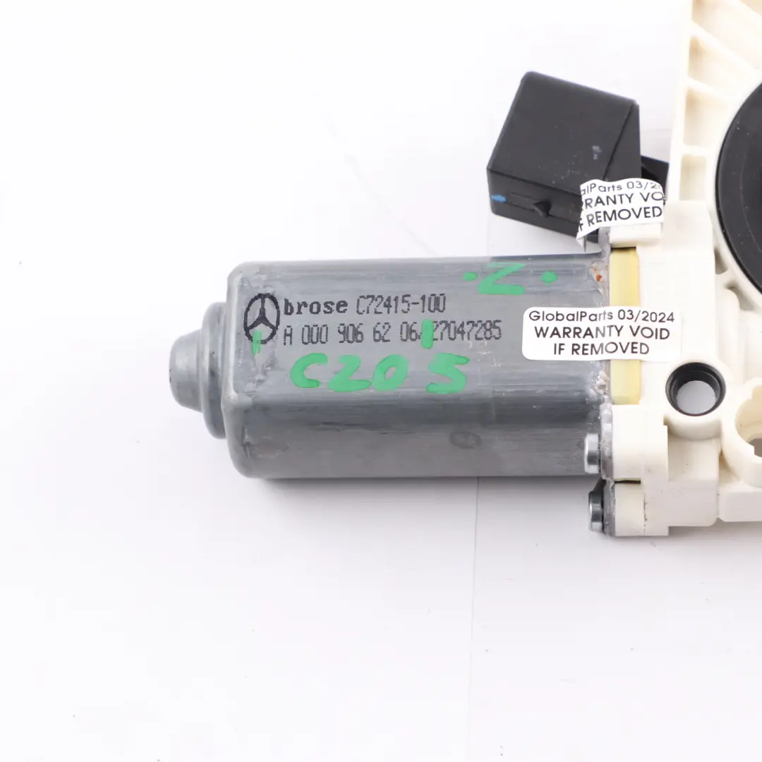 Front Doors Right O/S Window lifter Gear Motor to Motor Mercedes C205 with Part number A0009066206 Motor Mercedes C205 Front Doors Right O/S Window lifter Gear Motor - SKU A0009066206 - Part number A0009066206